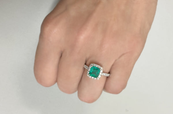 Ring 18kt Gold Square GIA Emerald & Diamonds Pave