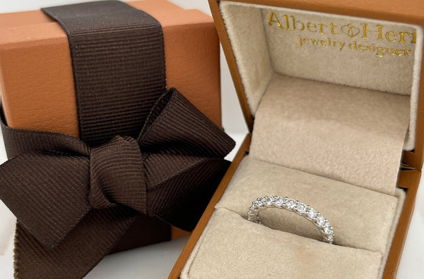 Eternity Ring 18kt Gold 24 Round Diamonds 1.48cts - Albert Hern Fine Jewelry