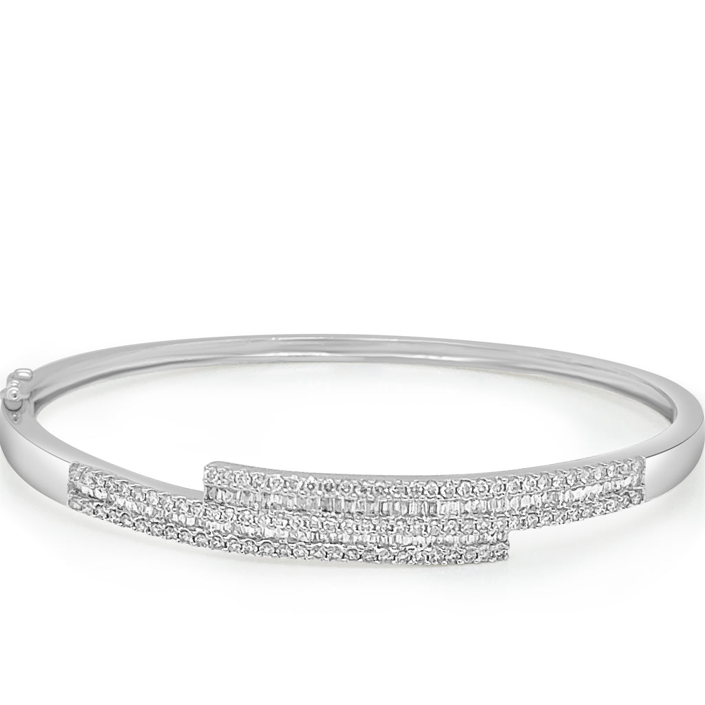 Bracelet 18kt Gold Baguette & Round Diamonds Bangle