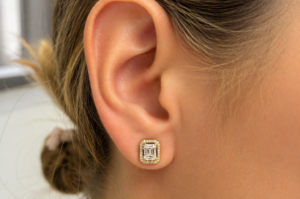 Earrings 18kt Yellow Gold Emerald Illusion Diamonds Halo Studs