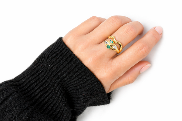 Ring Yellow Round Gold Snake Diamonds & Emerlads