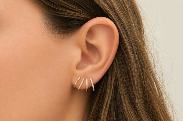 Earrings 14kt Yellow Gold Lobe Stud Four Claw & Diamonds