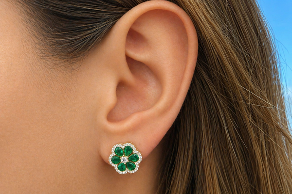 Earrings 18kt Yellow Gold Flowers Emeralds & Diamonds