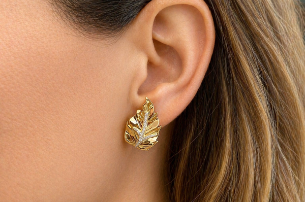 Earrings 18kt Gold Yellow Leaves & Diamonds Omega Back
