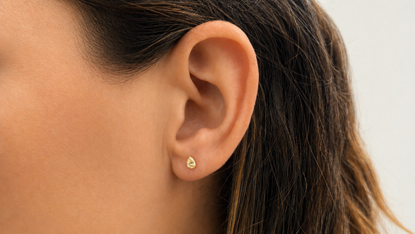 Mini Earrings 18kt Gold Diamonds Pear Studs