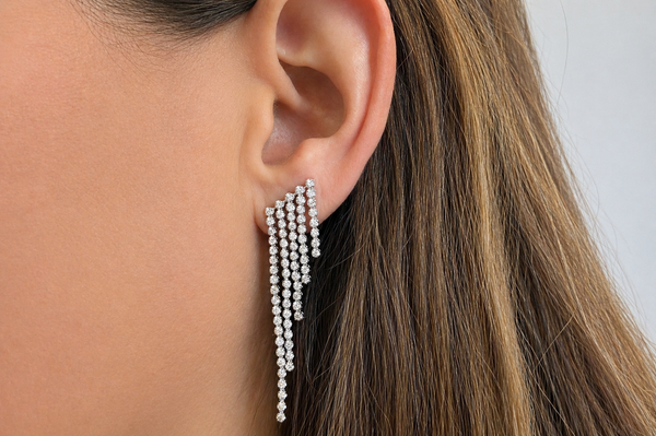Earrings 14kt Gold Inline Graduated Diamonds Drop