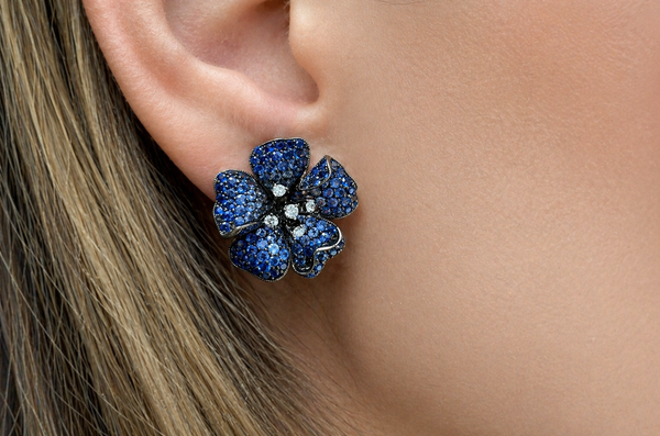 Earrings Flowers with Blue Sapphires Degrade & Diamonds