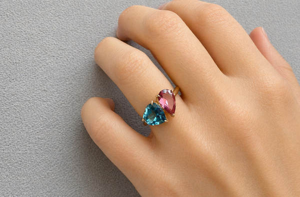 Ring 18Kt Gold Pear Tourmaline and Heart Shape Blue Topaz