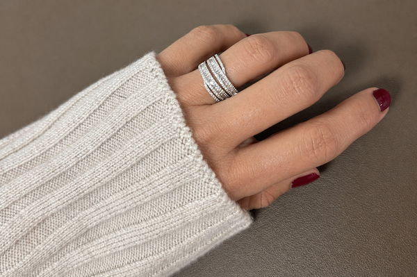 Ring 18kt Gold Round & Baguette Diamonds Double Band