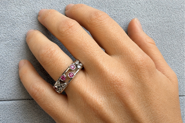 Ring Diamonds and Ruby Designer White Gold
