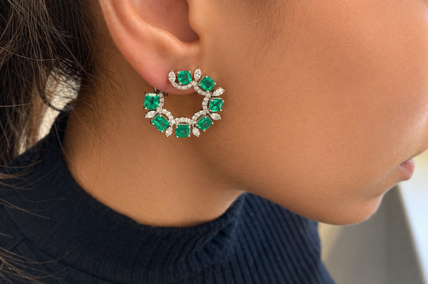 Earrings 18kt White Gold C-Shape Emeralds & Diamonds