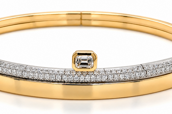 Bracelet 18kt Gold Emerlad Cut & Round Diamonds Bangle