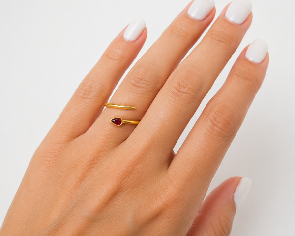 Ring 14kt Gold Spring Pear Shape Ruby