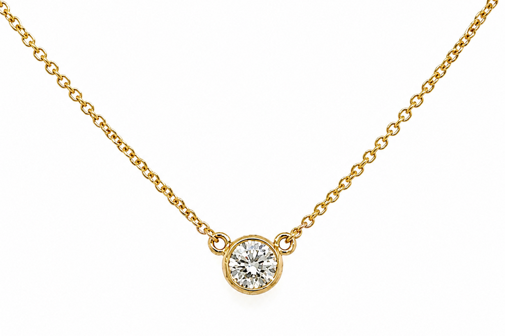 Necklace 14kt Yellow Gold with Central Diamond 0.14 carats