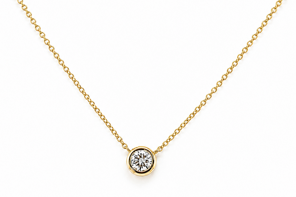 Necklace 14kt Yellow Gold with Central Diamond 0.19 carats