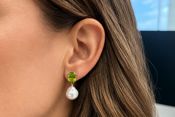 Earrings 14kt Yellow Gold South Sea Pearls Drops with Oval Peridot