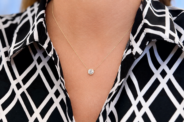 Necklace 14kt Yellow Gold with Central Diamond 0.85 carats