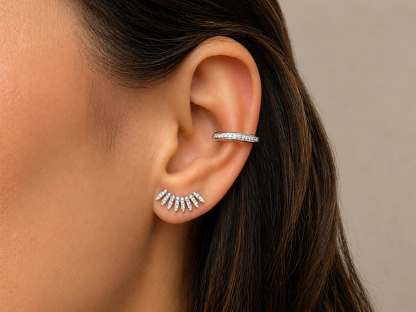 Earrings 18kt Gold  Diamonds Ear Cuff