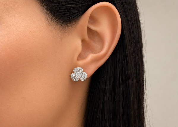 Earrings 18kt Gold Baguette & Round Diamonds Flowers