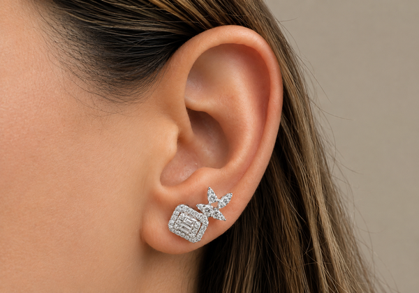 Earrings 18kt White Gold Emerald Illusion Diamonds Halo Studs