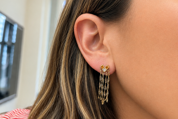Earrings 18Kt Yellow Gold Yellow Sapphires, Diamonds and rain of Chains
