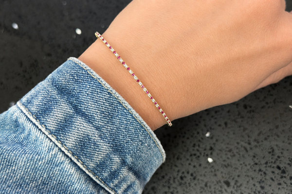 Bracelet 14kt Yellow Gold Rubies and Diamonds Bangle
