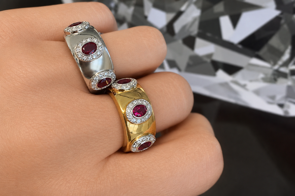 Ring 18kt Oval Rubies & Diamonds