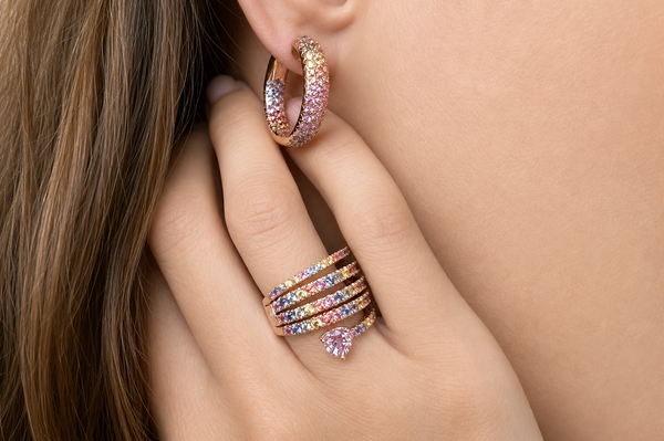 Ring 18kt Gold Spiral Rainbow Multicolor Sapphires & Heart