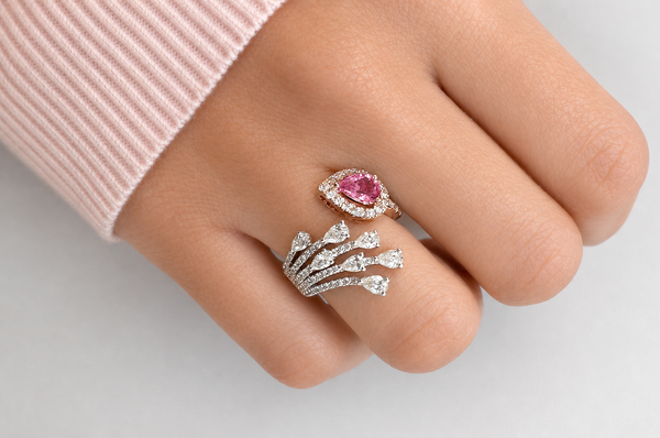 Ring 18kt Gold Open Pear Sapphire & Diamonds