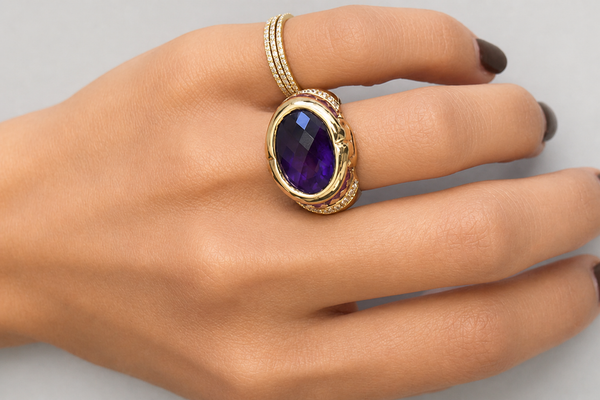 18Kt Yellow Gold Amethyst pink Sapphires and Diamonds Ring