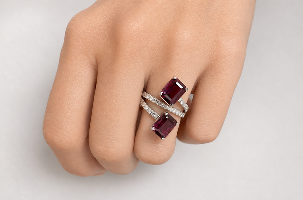 Ring 18kt Gold Purple Garnet & Pave Diamonds