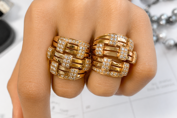 Ring Staking Gold with Diamonds