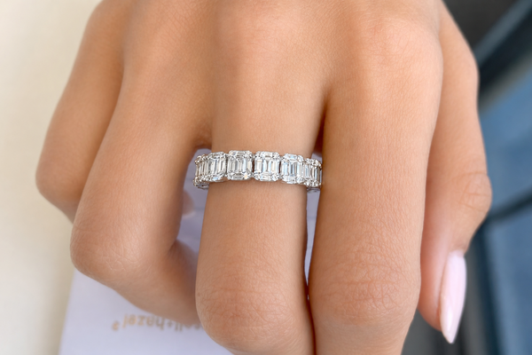 Eternity Ring 18kt White Gold & Emerald Illusion Diamonds 2.25 cts