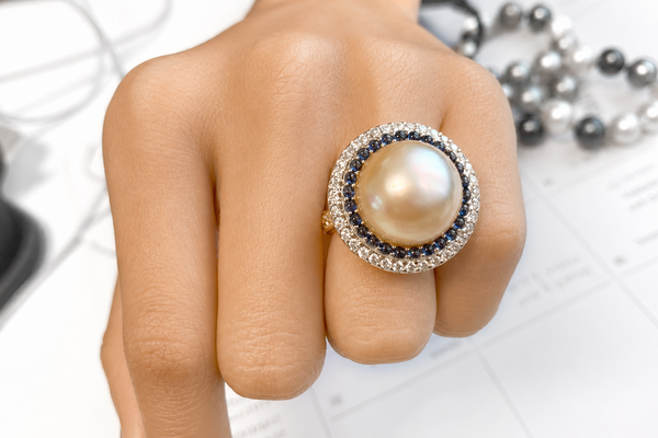 Ring 18kt Rose Gold Pearls Sapphires & Diamonds