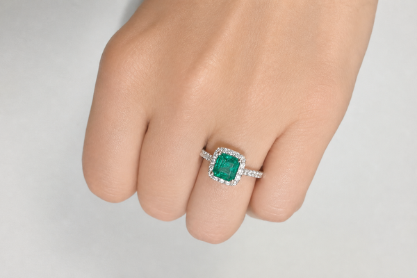 Ring 18kt Gold Square GIA Emerald & Diamonds Pave