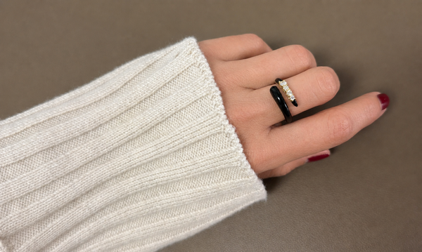 Ring 18kt Gold Open Agate & Diamonds