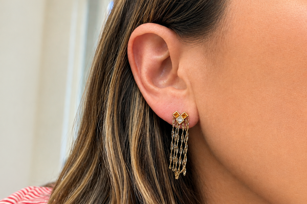Earrings 18Kt Yellow Gold Yellow Sapphires, Diamonds and rain of Chains