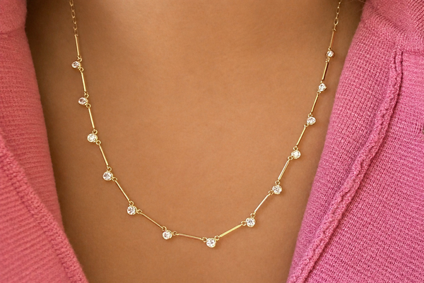 Necklace 14kt Gold Round  Bezel  Diamonds