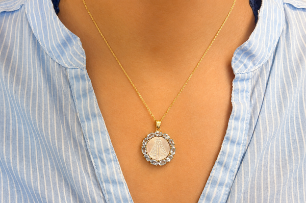 Medal Mother of Pearl Virgin of the Valley | Virgen del Valle 18kt Gold & Aquamarines