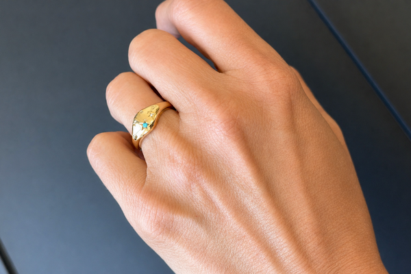 Ring 14Kt Yellow Gold Diamonds & Turquoise