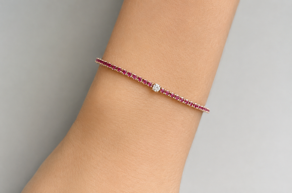 Bracelet 18kt Gold Rubies & Center Diamond Tennis