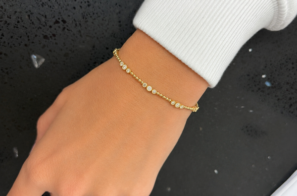 Bracelet 14kt Yellow Gold & Diamonds Bangle