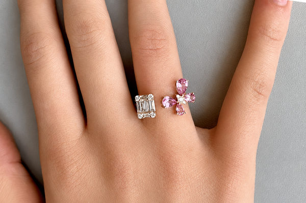Ring 18kt Gold Sapphire Butterfly & Diamonds Open Band