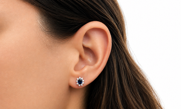 Earrings 18kt White Gold Oval Sapphire & Diamonds Studs
