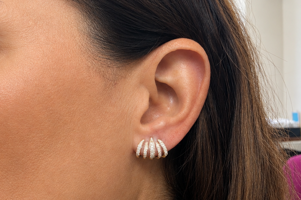 Earrings 14kt Yellow Gold Lobe Stud Claw & Diamonds