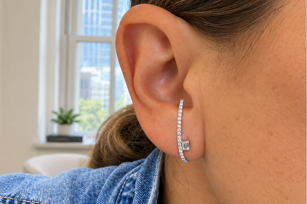 Earring 18kt White Gold Diamonds Ear Climber