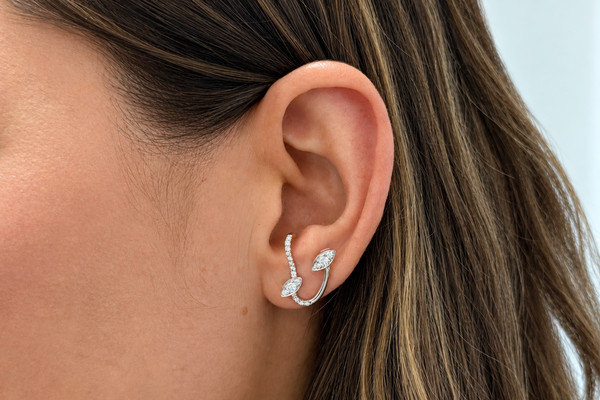 Earring 18kt White Gold Diamonds Ear Climber