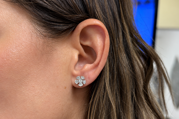 Earrings 18kt White Gold Five Petals Diamonds Stud