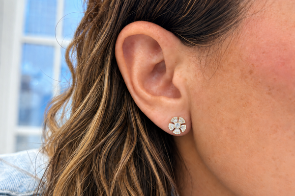 Earrings 18kt Yellow Gold Five Petals Diamonds Stud