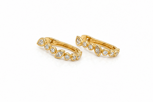 Earrings 18kt Yellow Gold Hoops with Mixed-Cut Diamonds